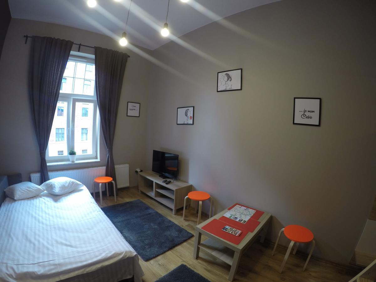 Smart Apart Hotel Krasków Exterior foto